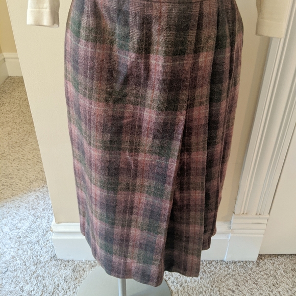 Vintage Yves Saint Laurent tricot plaid wool skirt - Picture 4 of 10